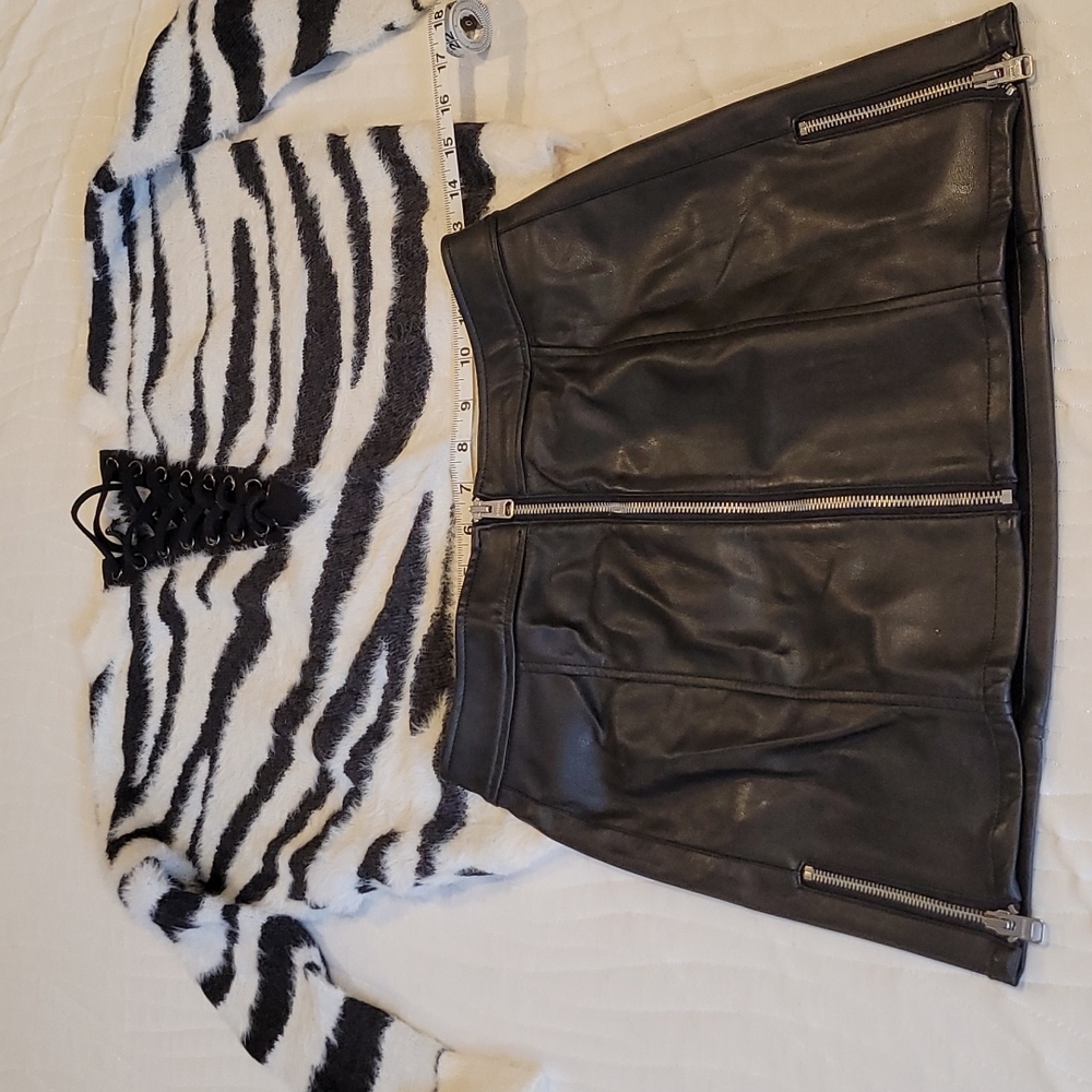 Express Faux Leather Skirt Size 0 - Picture 1 of 8